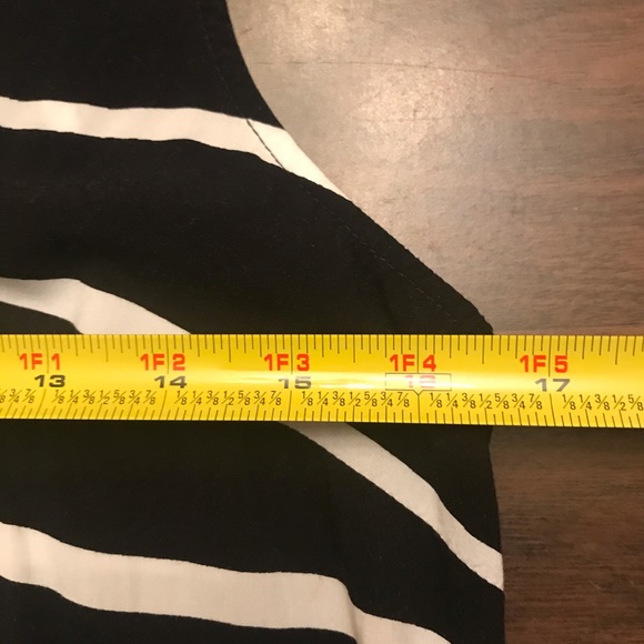 MARIMEKKO Abstract Print Sleeveless Tunic Dress - Picture 8 of 9